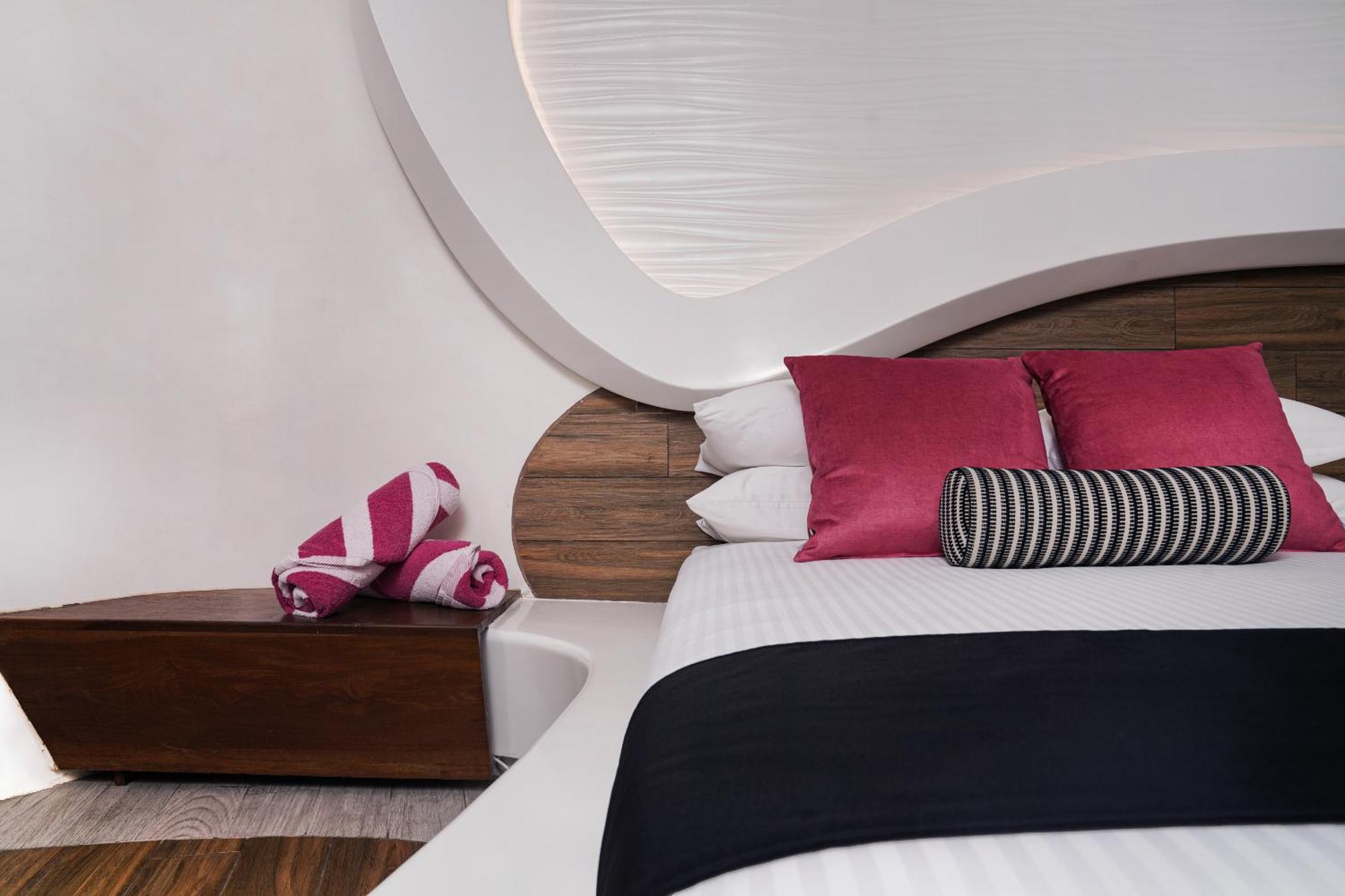 The Carmen Hotel - Ocean Front (Adults Only) Playa del Carmen Ruang foto